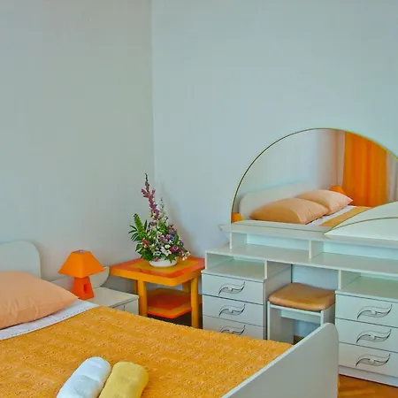 Apartment Luna Center - 2 Balconies & 3 Ac