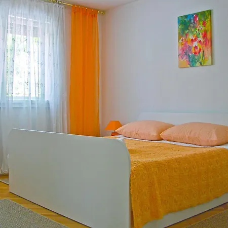 Luna Center - 2 Balconies & 3 Ac * Split