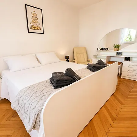 Luna Center - 2 Balconies & 3 Ac Apartamento *